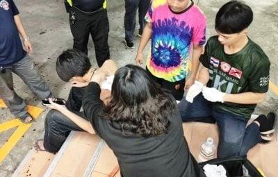 泰国14岁少女遇帮派袭击被砍断手 主嫌称认错人