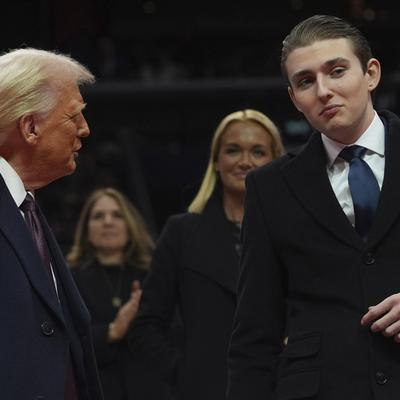 特朗普小儿子巴伦跨国报警救女网友 及时援助挽救生命