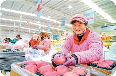 外网追问：中国苹果为何又多又好吃 科技与政策双驱动