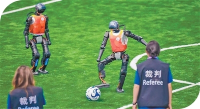 机器人如何踢足球