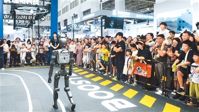 人形机器人加速“进化”