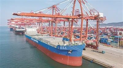 青岛港外贸航线稳居中国北方港口首位