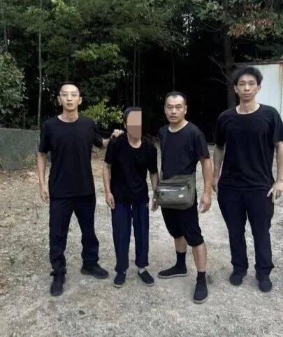 骗走200万元后男子躲进深山13年