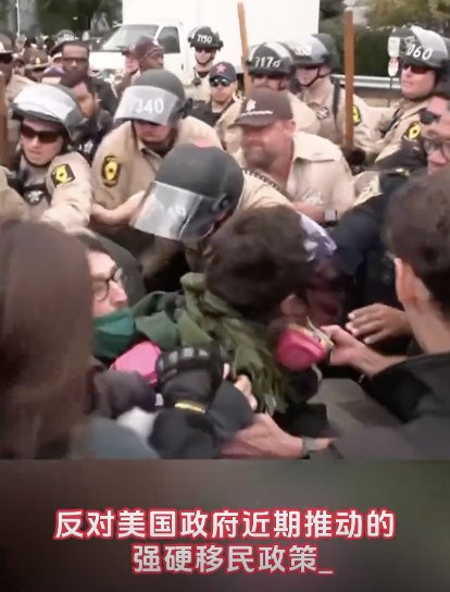 芝加哥抗议者和执法人员激烈冲突！