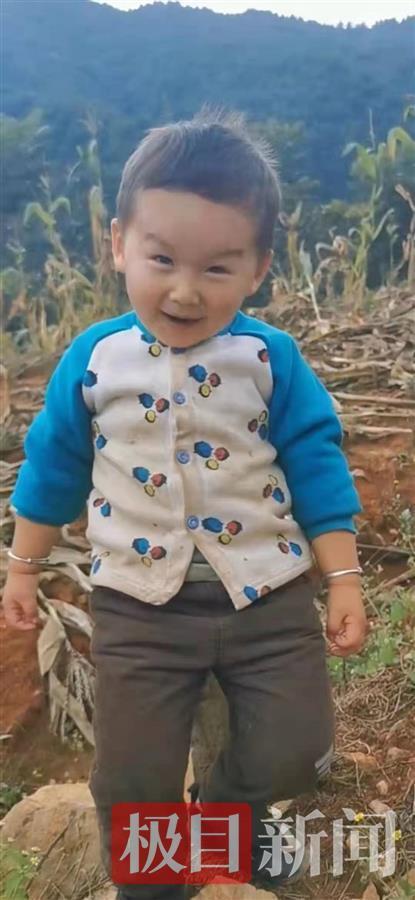 昆明2岁男童家门口失踪 附近无监控 周边只有两户人家