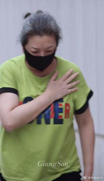 58岁江珊近照曝光 疲惫状态引关注