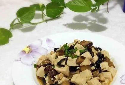 豆腐加肉末香翻天，20分钟上桌，比海鲜还美味？