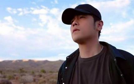 周杰伦回应新歌前奏抄袭质疑：哥早就用过了