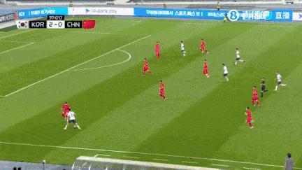 怎么看国足0比3输球遭遇对韩六连败 年轻阵容难敌老练对手