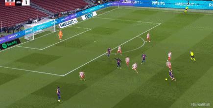 巴萨3比1马竞 逆转领跑西甲