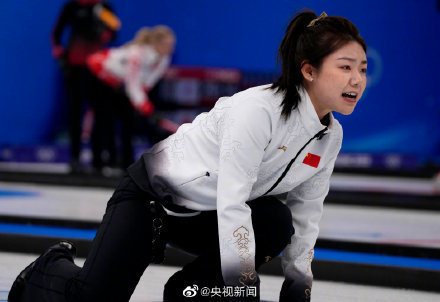 中国女子冰壶9：6力克瑞典拿下首胜