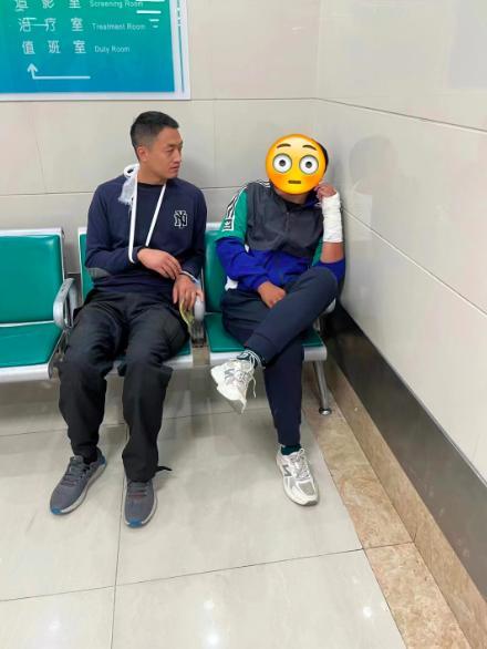 民警看病顺手抓偷车贼 目前案件还在进一步审理中