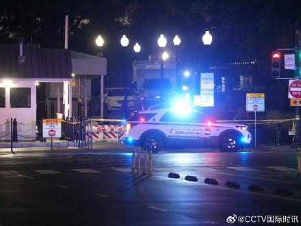 美白宫建筑群外围安全护栏遭冲撞 司机当场死亡，事件正调查