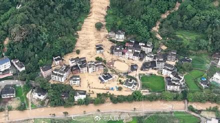 广东一女干部凌晨巡查救57人 敏锐发现险情