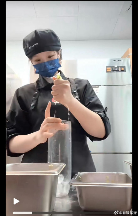 一個模仿印度人制作飲料的視頻火了