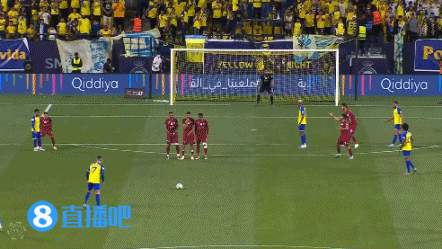 C罗超远距离任意球破门激动拥抱塔利斯卡