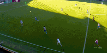 曼联凭借定位球逆袭夺冠,幸运女神的眷顾红魔时刻