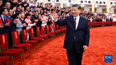 Xis Rede auf der Abschluss- und Ehrungszeremonie der Olympischen und Paralympischen Winterspiele in Beijing