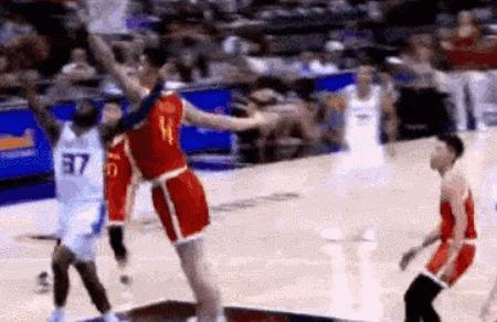 NBA夏联：中国男篮31分狂负黄蜂 杨瀚森1247失误6犯规