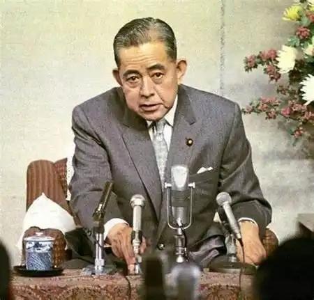 高市早苗的“核”谋与“武”心 军国主义复辟冲动