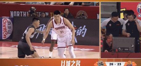 CBA开罚单：曾繁日击打对手裆部，停赛2场罚款10万元 恶劣动作遭重罚