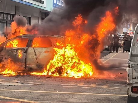 80000元没了!空调故障没去修,结果整辆车烧成了渣,浙江车主崩溃……