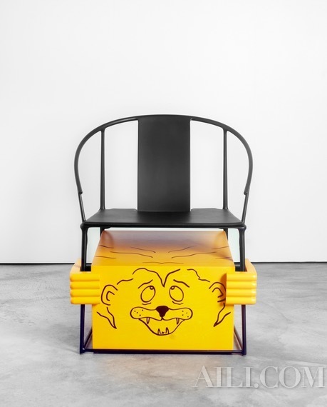 「上下」携手法国艺术家Camille Blatrix演绎限量合作款碳纤维椅