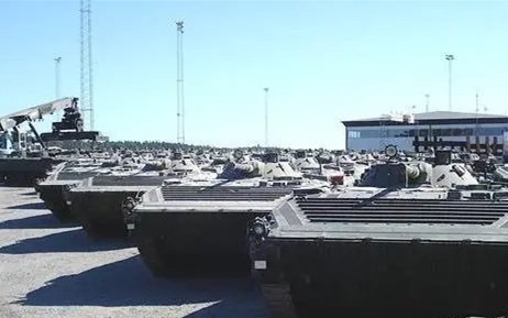 斯洛伐克防长证实该国已向乌提供30辆步兵战车