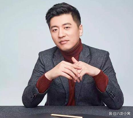 张雪峰多平台账号头像变灰 突发传闻引发关注