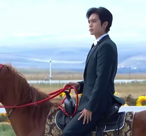 于适有新身份了 网友：于适和相马传承人适配度拉满