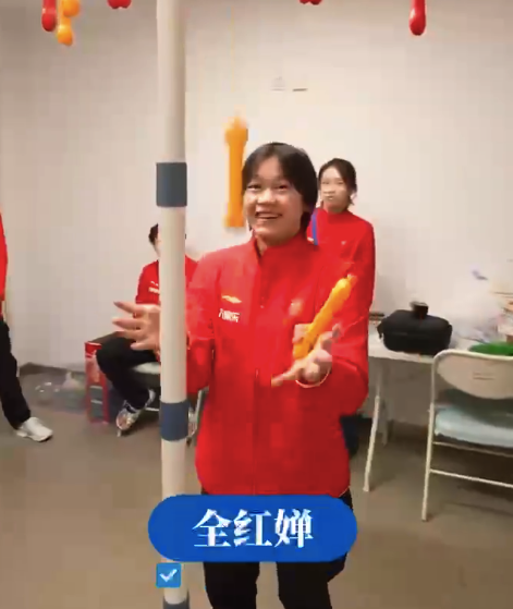 全紅嬋眼疾手快榮獲手速大賽第一名！
