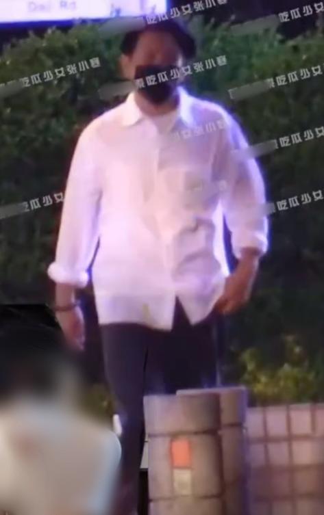 趙麗穎離異后戀情首曝光,，意思《喬妍的心事》的導(dǎo)演趙德胤