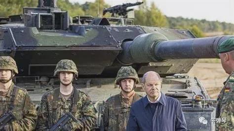 德国同意向乌提供14辆豹2主战坦克 朔尔茨称：最大的能力支持乌克兰
