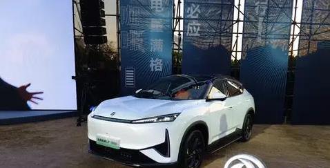 10.99万纯电SUV来袭，续航518公里，空间秒杀同级？