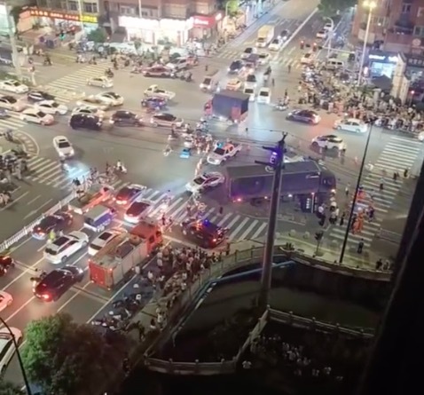電瓶車(chē)貨車(chē)相撞 騎電瓶車(chē)女子當(dāng)場(chǎng)身亡
