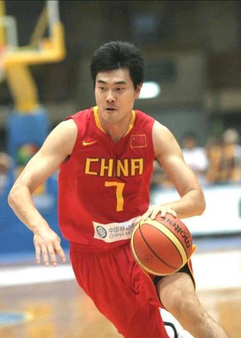 王仕鹏全家定居广东 成大学副教授 转型教育续写辉煌