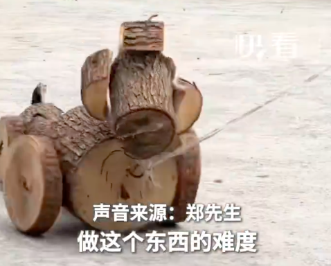 爸爸给儿子手搓木头小狗，摇头晃脑”活灵活现！