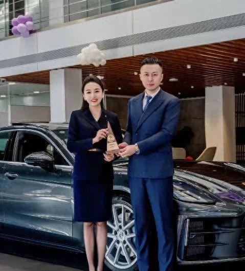 保时捷女销冠再成半年度销冠 有望打破年销记录