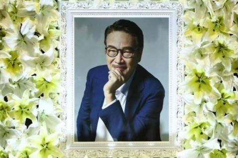 吴孟达儿子透露爸爸临终遗愿：好好照顾妈妈