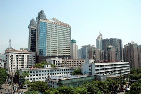 羅帥宇所在科室主任等4人被問(wèn)責(zé) 違規(guī)績(jī)效發(fā)放引整改