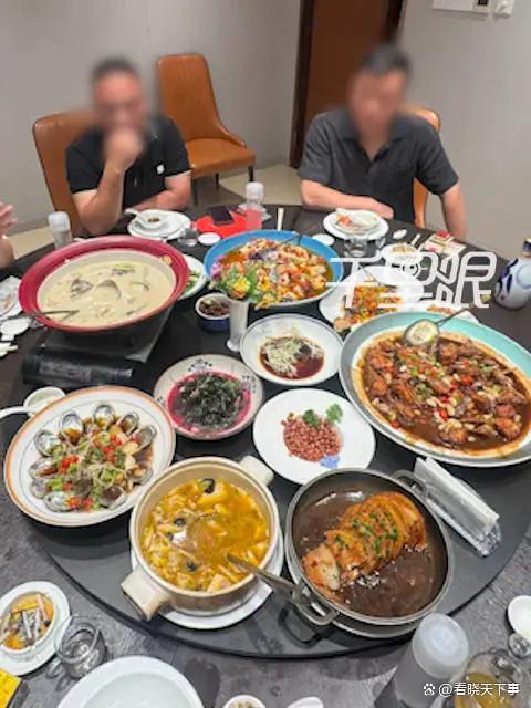 鱼缸炸了30万名贵鱼变鱼头汤 主人无奈之举