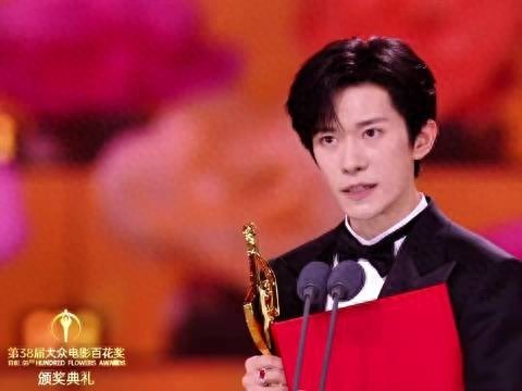 易烊千玺仅差华表奖大满贯 百花影帝加冕 距离电影主流奖项一步之遥