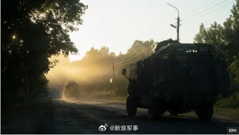 乌军士兵灾难性大撤退画面曝光 恐怖片般场景