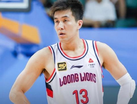 郭艾伦再回应:受伤后出门都费劲,澄清诈骗谣言