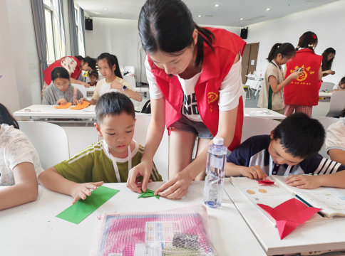盛夏筑梦护成长 公益托管暖童心——幸福里社区2026年暑期公益托管班顺利开班