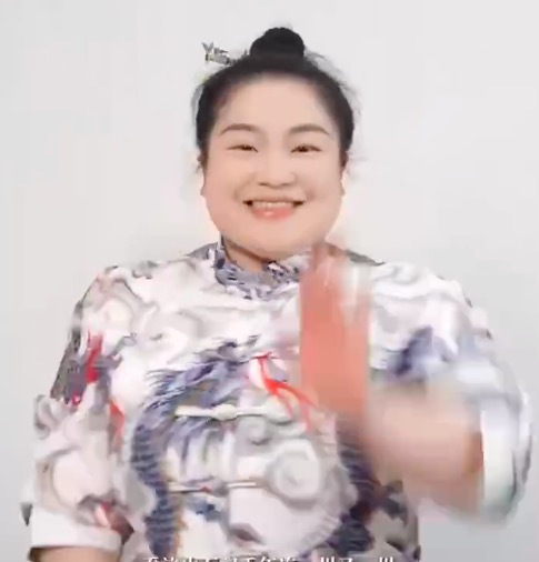 不被定义的女性真的很酷！166斤女孩52秒变装美翻天