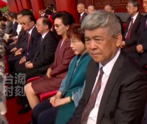 中国国民党前主席洪秀柱在天安门城楼观礼画面曝光 