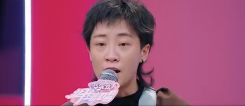 给薛之谦写红歌的人到幕前无人理 考核时十几个观众慢慢都走了