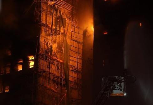 香港為何還在用竹棚 火災(zāi)引發(fā)安全討論