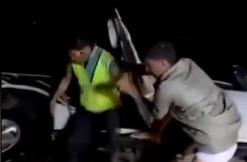 中国大使感谢沙特青年冒死救中国人 跨国救援暖人心